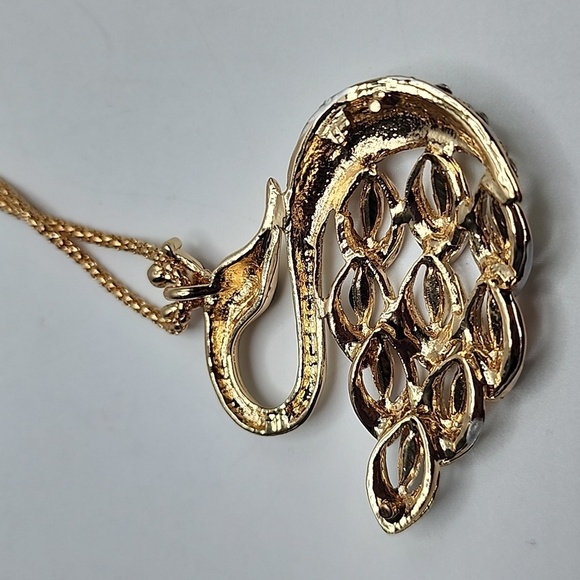 Betsey Johnson Crystal Rhinestone Multicolor Crown Swan Pendant Chain Necklace - Picture 3 of 6